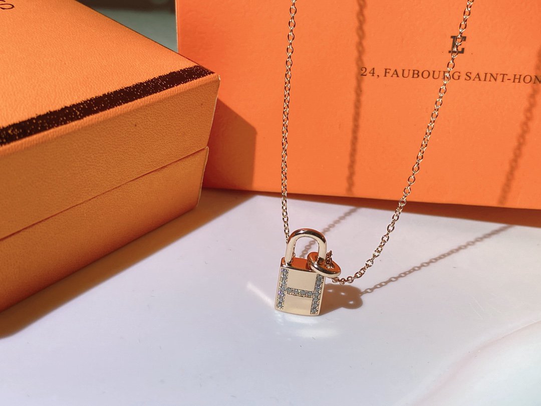 [OrnoraJewelry]HM ADVANCED NICHE LOCK HEAD NECKLACE DIAMONDS