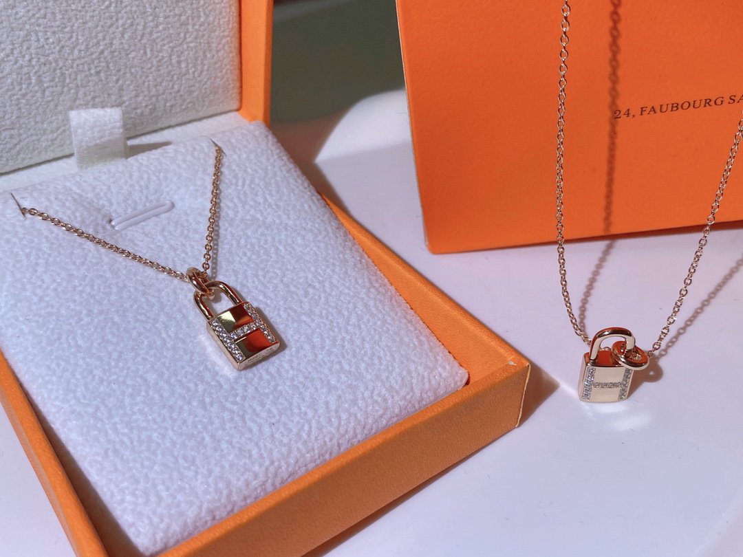 [OrnoraJewelry]HM ADVANCED NICHE LOCK HEAD NECKLACE DIAMONDS