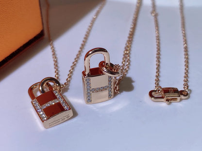 [OrnoraJewelry]HM ADVANCED NICHE LOCK HEAD NECKLACE DIAMONDS