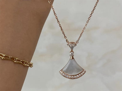 [OrnoraJewelry]DREAM NECKLACE MOP PINK GOLD DIAMOND