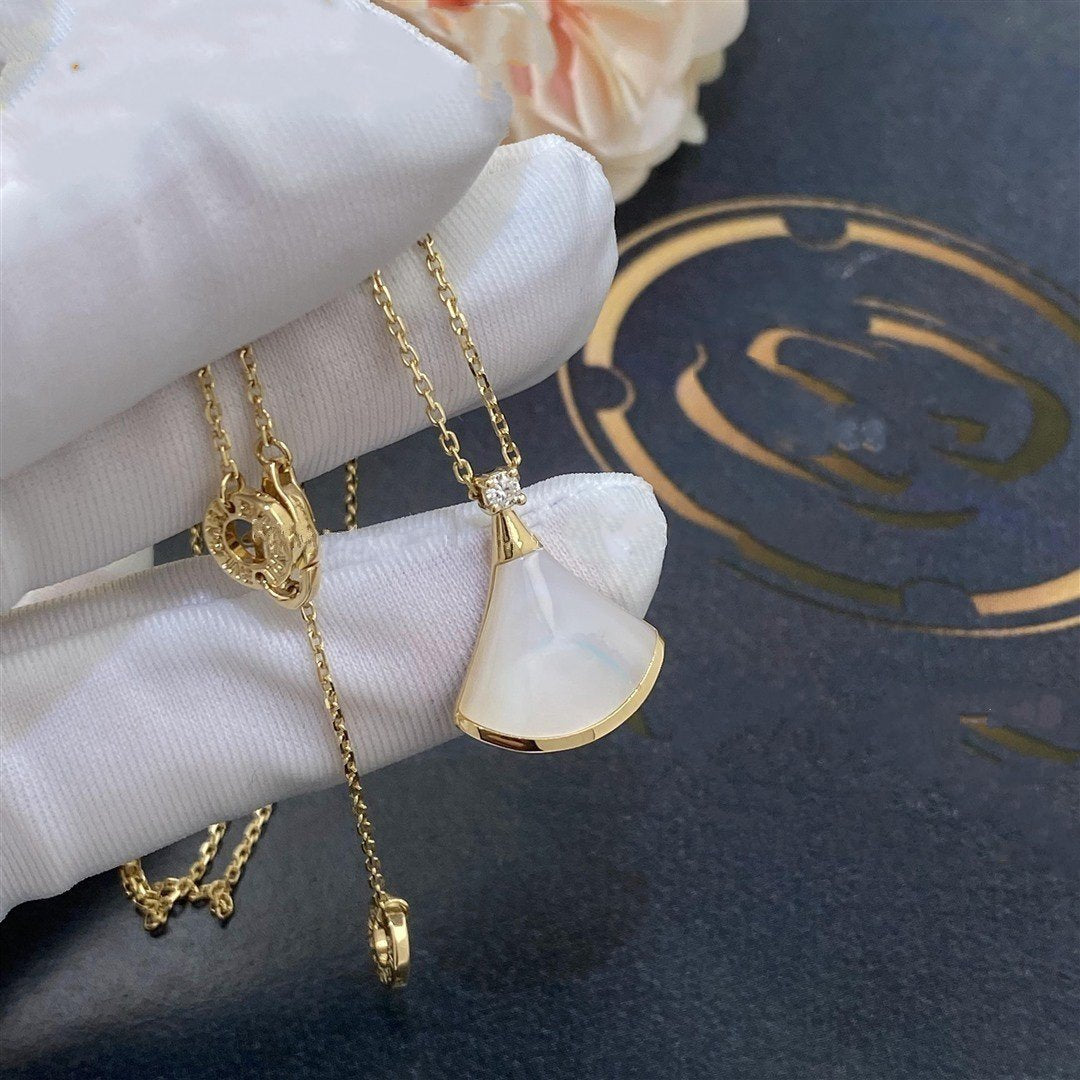 [OrnoraJewelry]DREAM NECKLACE WHITE MOP GOLD 1 DIAMOND
