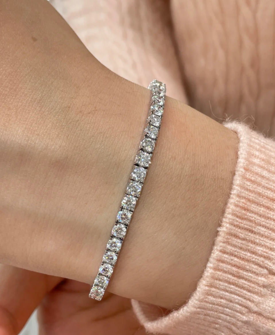 [OrnoraJewelry]  CLASSIC BASEBALL BRACELAT, 52 DIAMOND