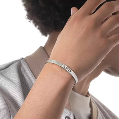 [Ornora Jewelry]Move Noa Ciselé half pavé bangle