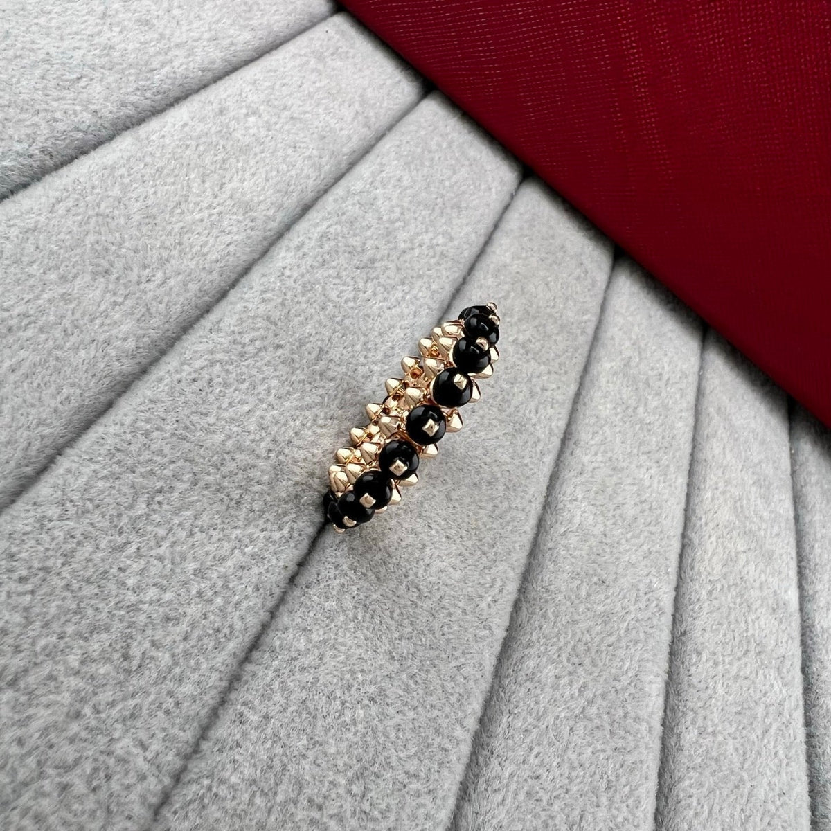 [OrnoraJewelry]PYRAMID COLORED STONE STUD RING