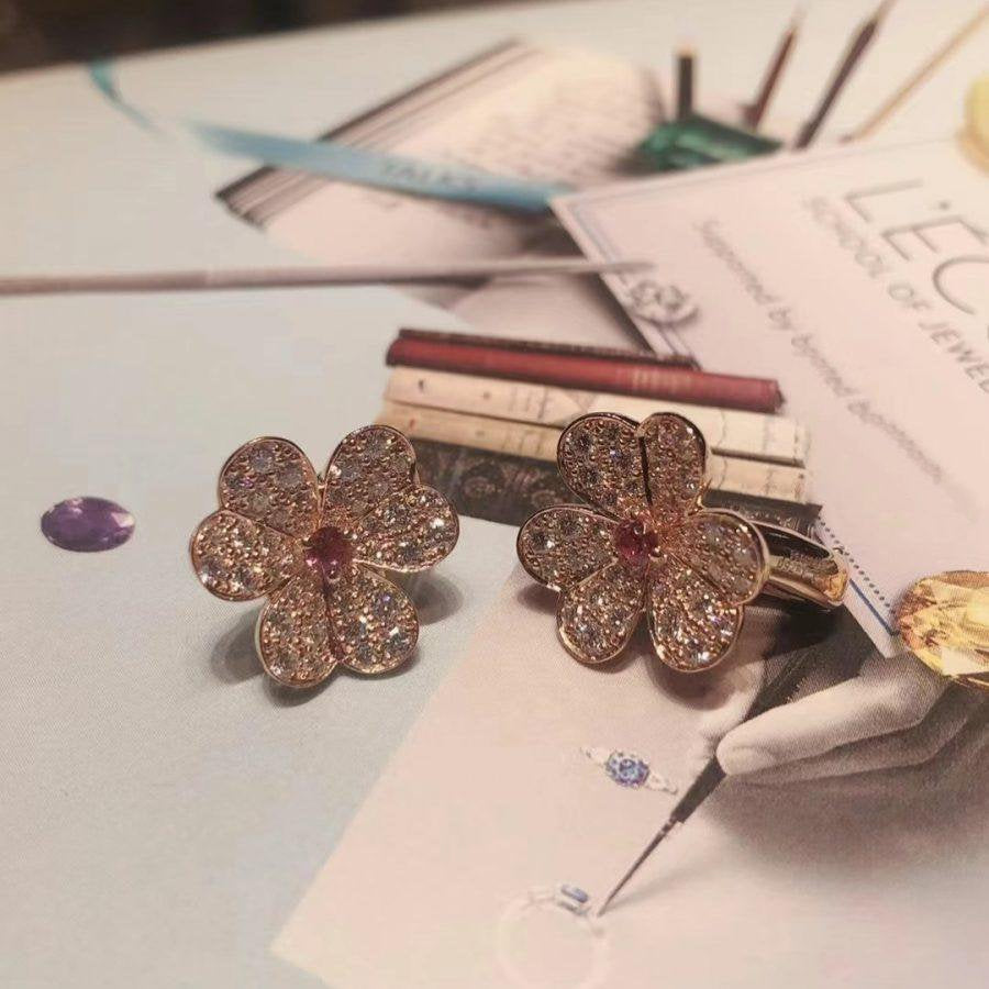 [OrnoraJewelry]FRIVOLE PINK GOLD FLOWER DIAMOND EARRINGS