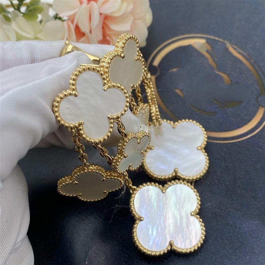 [OrnoraJewelry]CLOVER EARRINGS WHITE MOP 4 MOTIFS GOLD