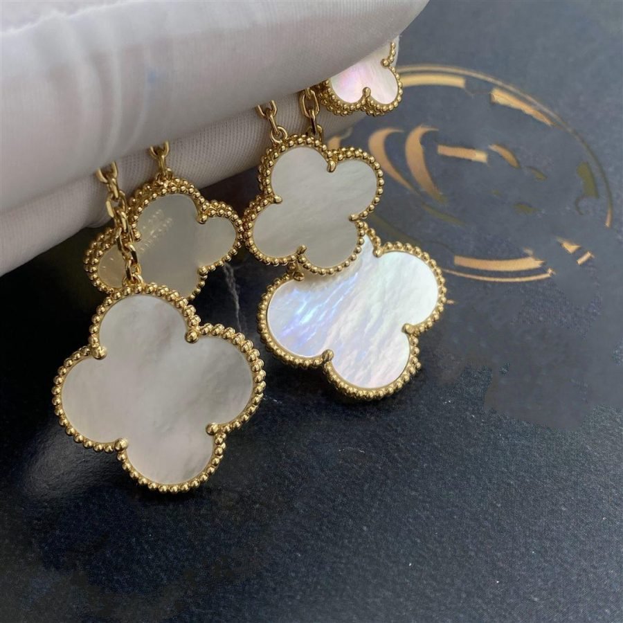 [OrnoraJewelry]CLOVER EARRINGS WHITE MOP 4 MOTIFS GOLD