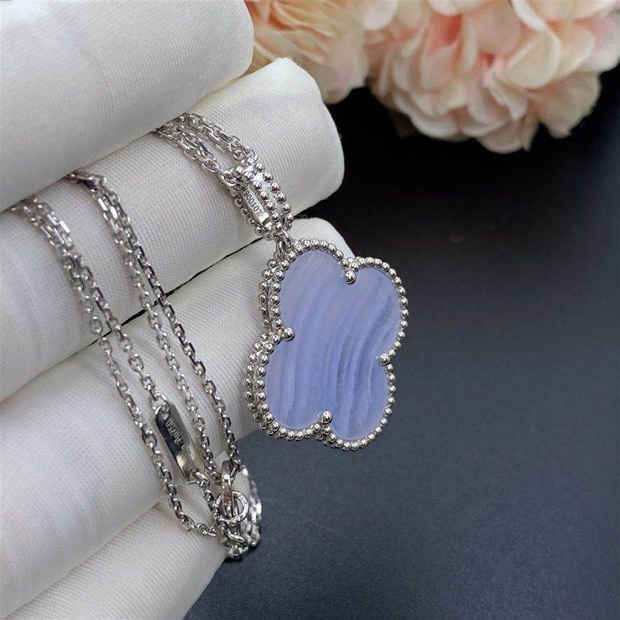 [OrnoraJewelry]CLOVER SILVER CHALCEDONY BIG CLOVER NECKLACE