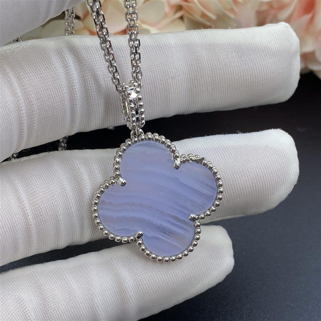 [OrnoraJewelry]CLOVER SILVER CHALCEDONY BIG CLOVER NECKLACE
