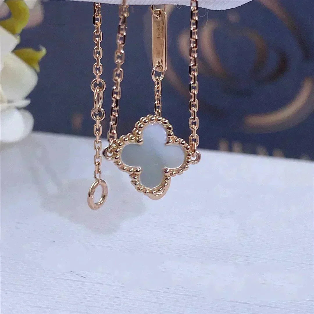 [OrnoraJewelry]CLOVER WHITE MOP SINGLE FLOWER BRACELET