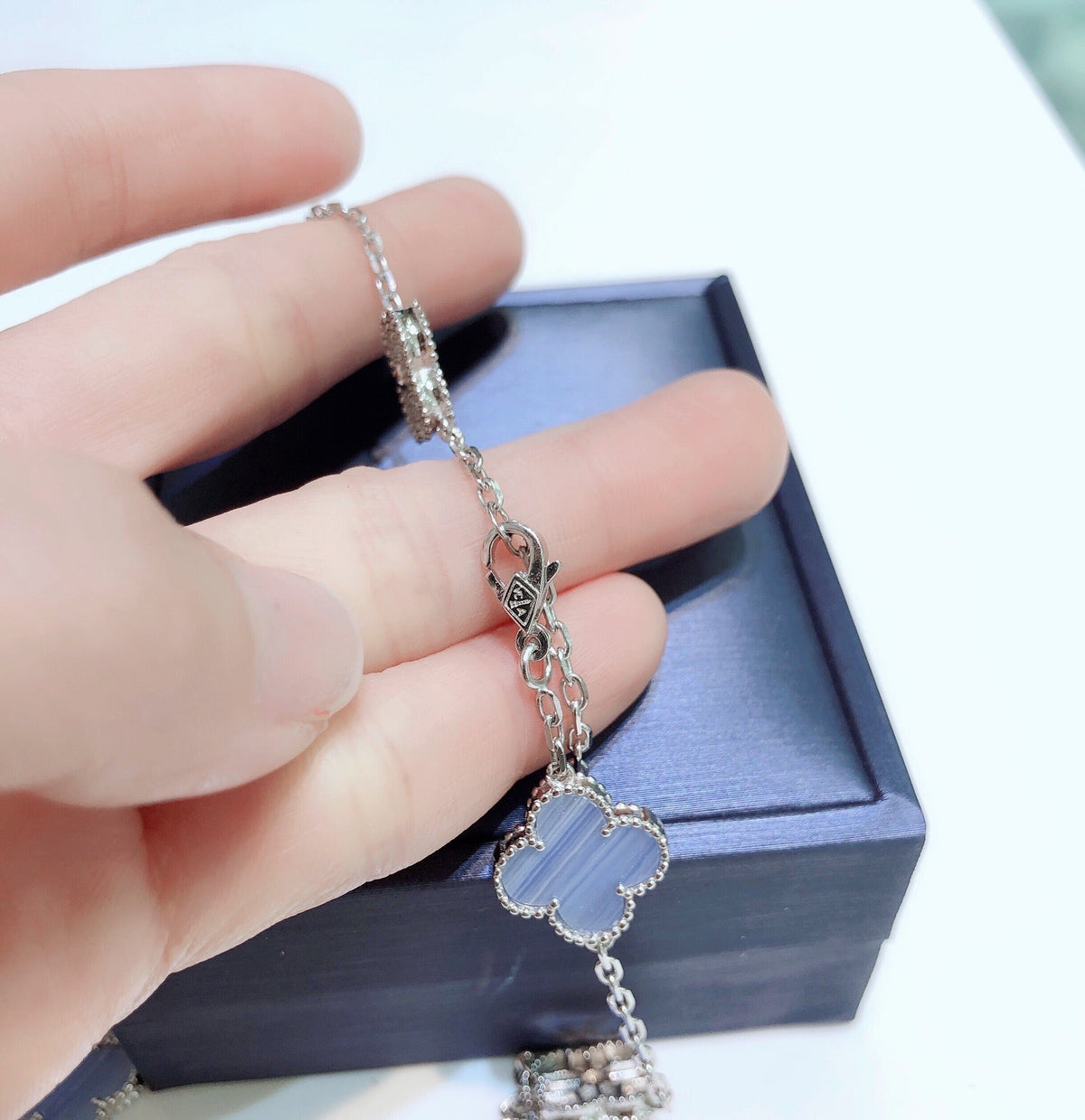[OrnoraJewelry]CLOVER 10 MOTIFS CHALCEDONY DIAMONDS SILVER NECKLACE