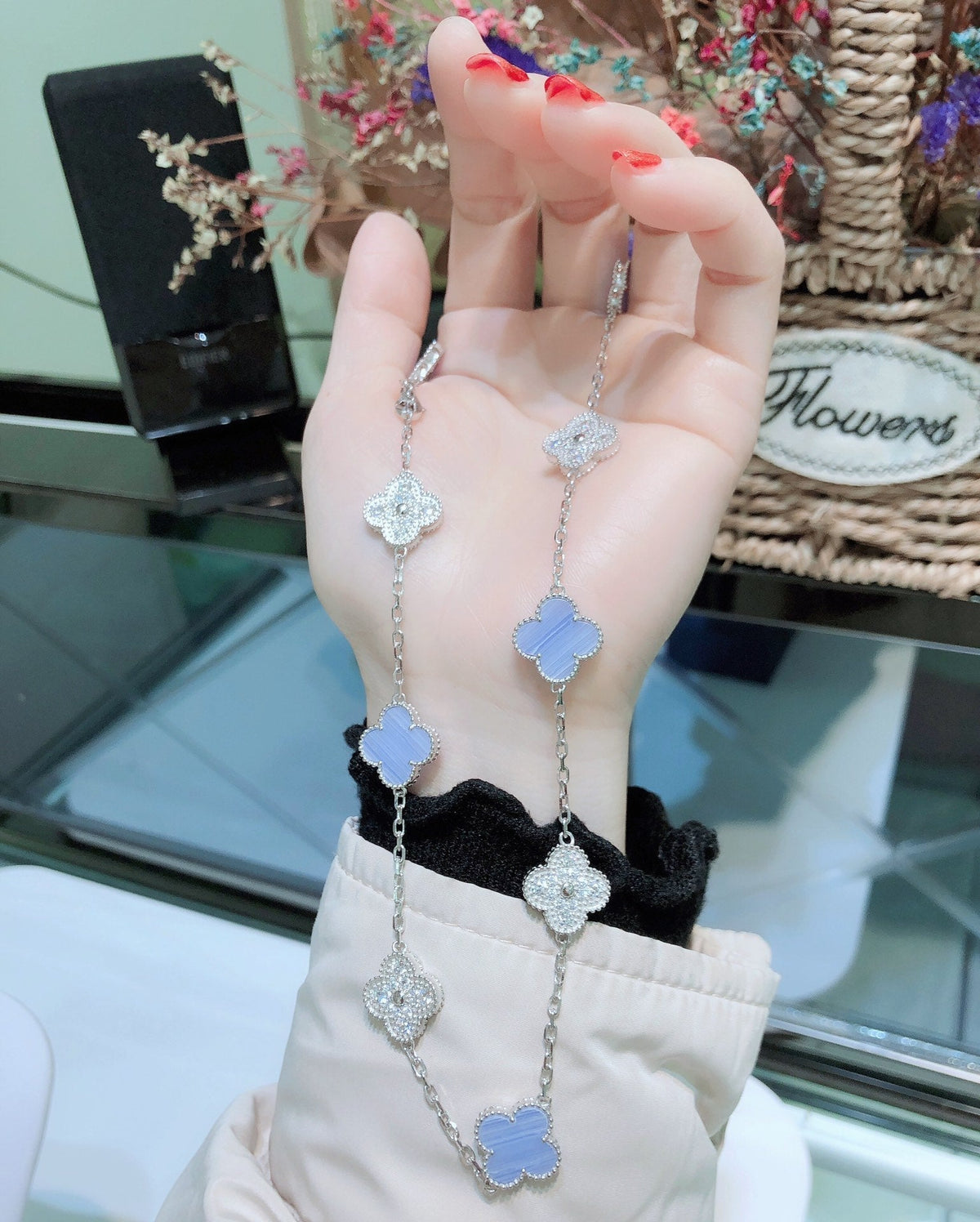 [OrnoraJewelry]CLOVER 10 MOTIFS CHALCEDONY DIAMONDS SILVER NECKLACE