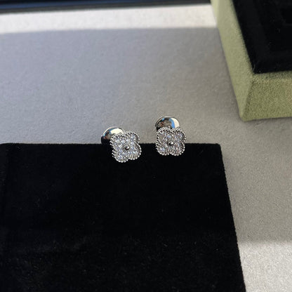 [OrnoraJewelry]CLOVER MINI DIAMOND STUD EARRINGS
