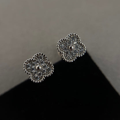 [OrnoraJewelry]CLOVER MINI DIAMOND STUD EARRINGS