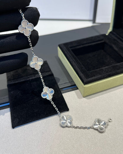 [OrnoraJewelry] CLOVER 5 MOTIF LASER BRACELET COLLECTION