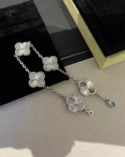 [OrnoraJewelry] CLOVER 5 MOTIF LASER BRACELET COLLECTION